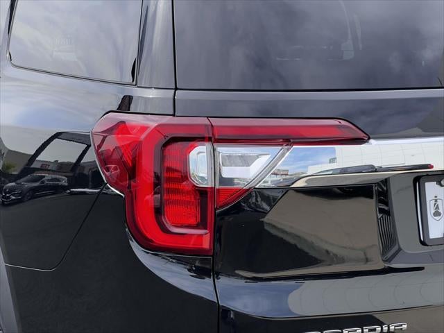 2022 GMC Acadia SLT