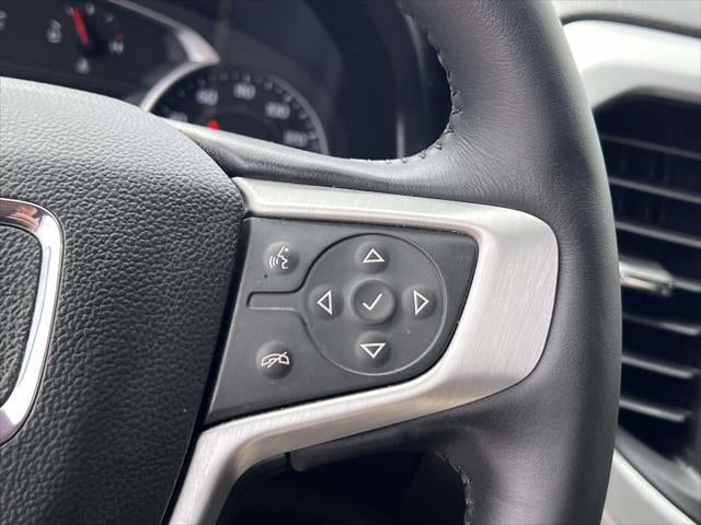 2022 GMC Acadia SLT