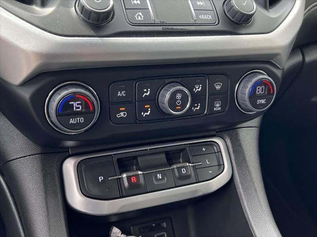 2022 GMC Acadia SLT