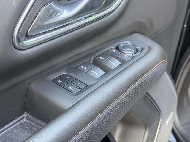 2024 GMC Yukon XL AT4