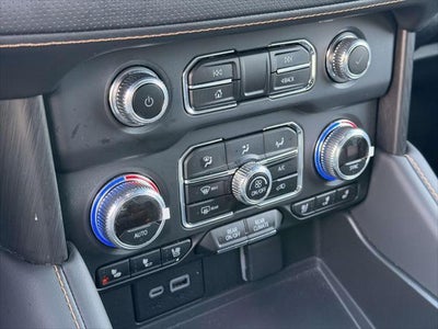 2024 GMC Yukon XL AT4