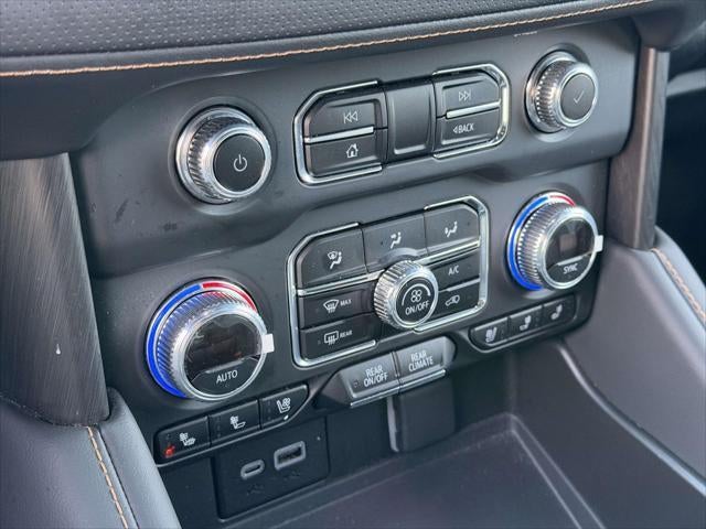 2024 GMC Yukon XL AT4