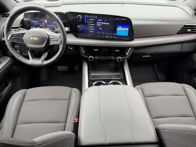 2025 Chevrolet Suburban LS