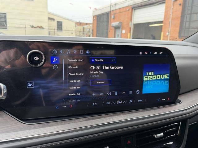 2025 Chevrolet Suburban LS