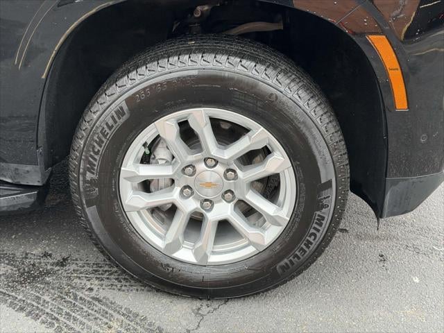 2025 Chevrolet Suburban LS