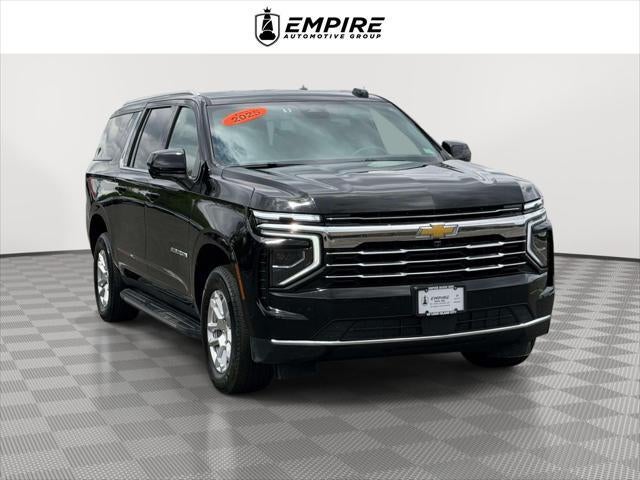 2025 Chevrolet Suburban LT