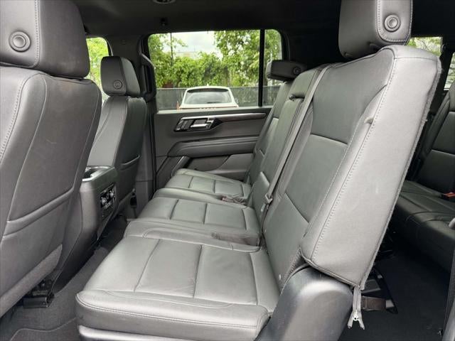 2025 Chevrolet Suburban LT