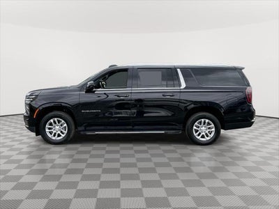 2025 Chevrolet Suburban LT