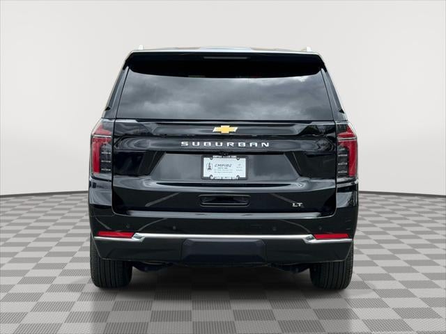 2025 Chevrolet Suburban LT