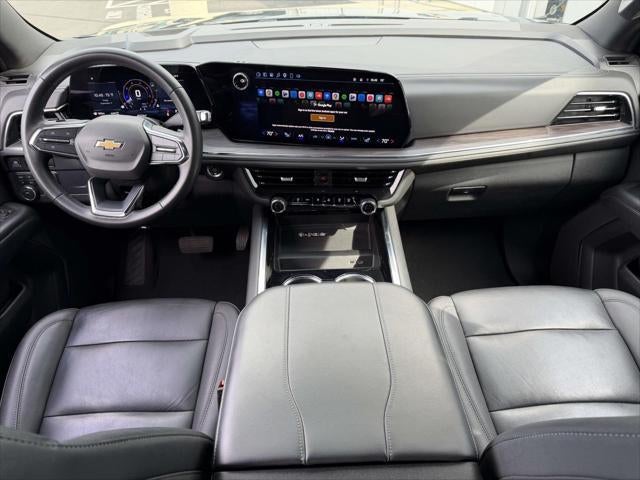 2025 Chevrolet Suburban LT