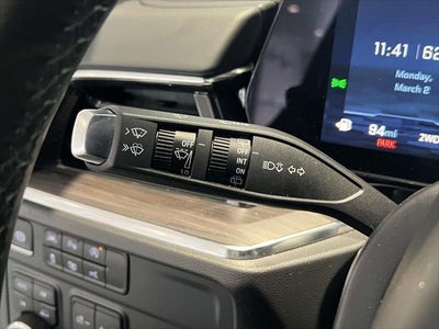 2025 Chevrolet Suburban LT