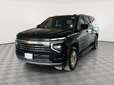 2025 Chevrolet Suburban LT