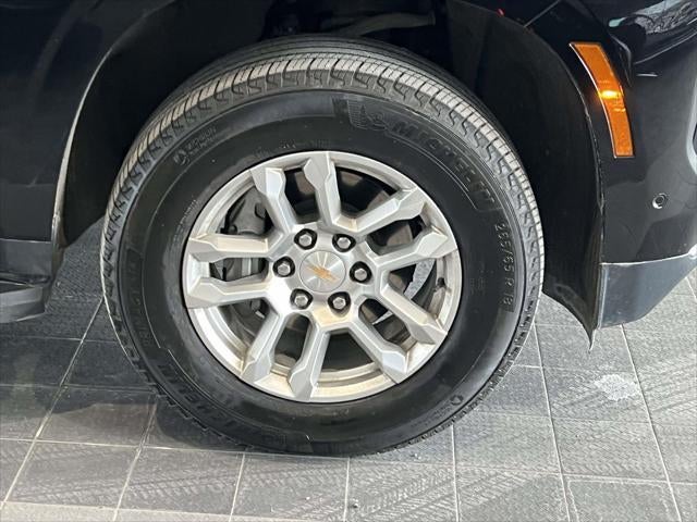 2025 Chevrolet Suburban LT