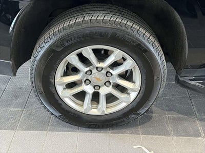 2025 Chevrolet Suburban LT