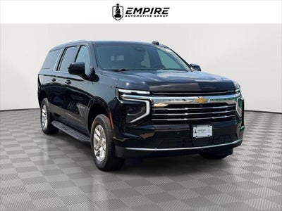 2025 Chevrolet Suburban LT