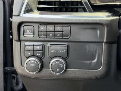 2025 Chevrolet Suburban LT
