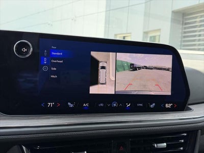2025 Chevrolet Suburban LT