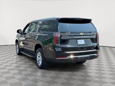 2025 Chevrolet Suburban LT