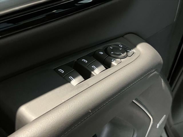 2025 Chevrolet Suburban LT