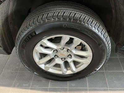 2025 Chevrolet Suburban LT