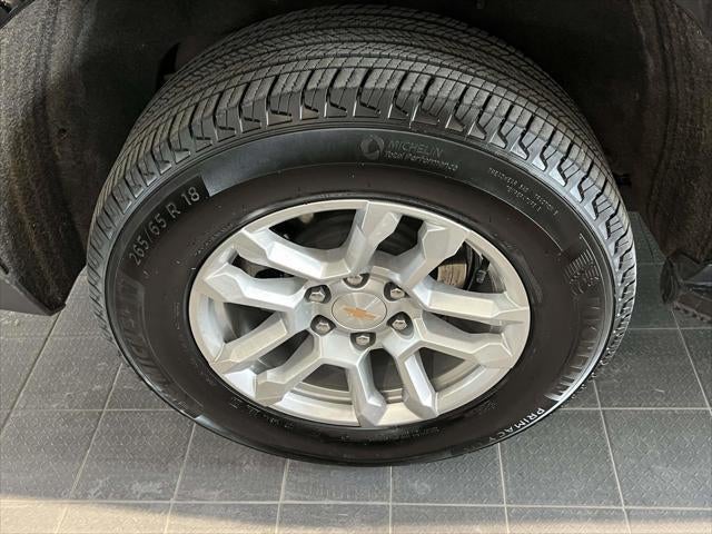 2025 Chevrolet Suburban LT