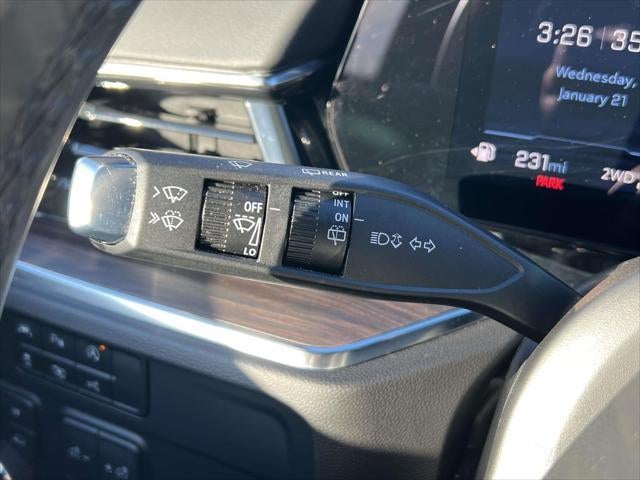 2025 Chevrolet Suburban LT