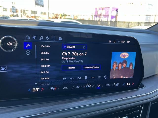 2025 Chevrolet Suburban LT