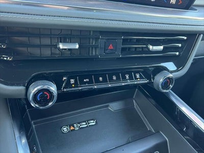 2025 Chevrolet Suburban LT