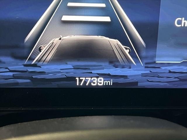 2025 Chevrolet Suburban RST