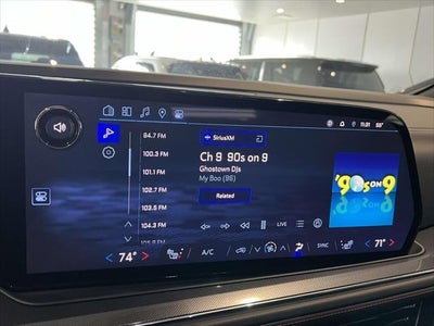 2025 Chevrolet Suburban RST