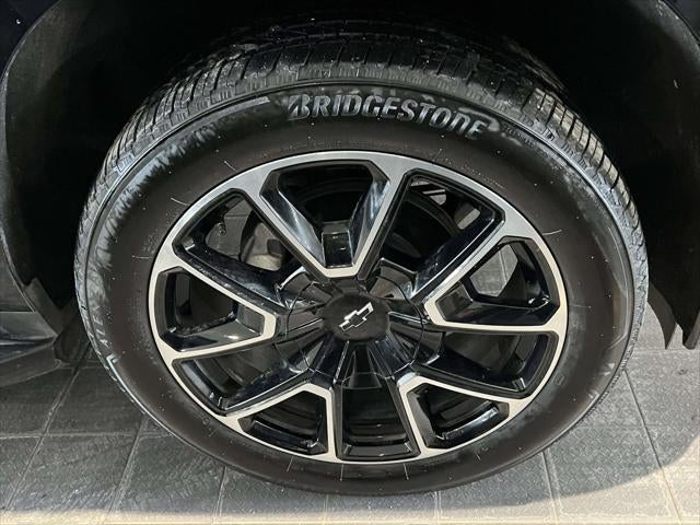 2025 Chevrolet Suburban RST