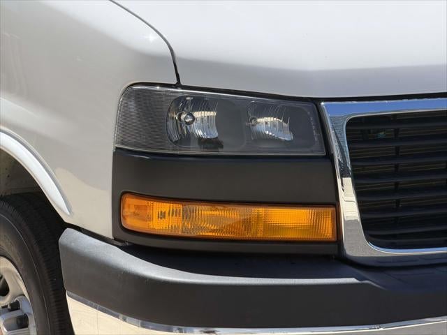 2025 GMC Savana Cargo Base