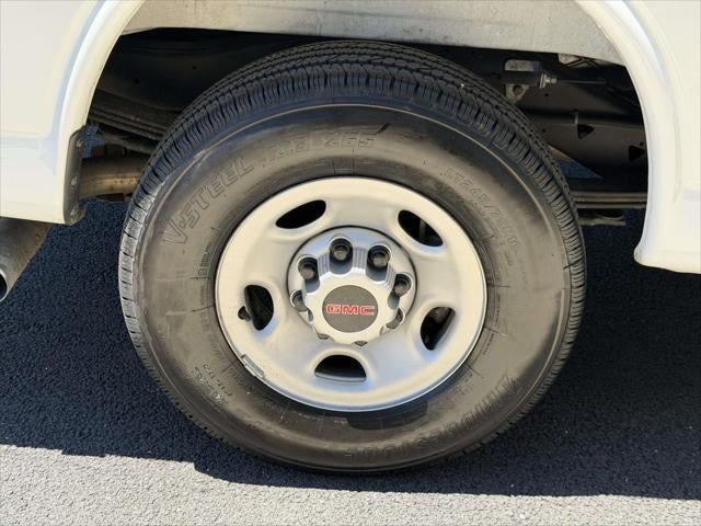 2025 GMC Savana Cargo Base