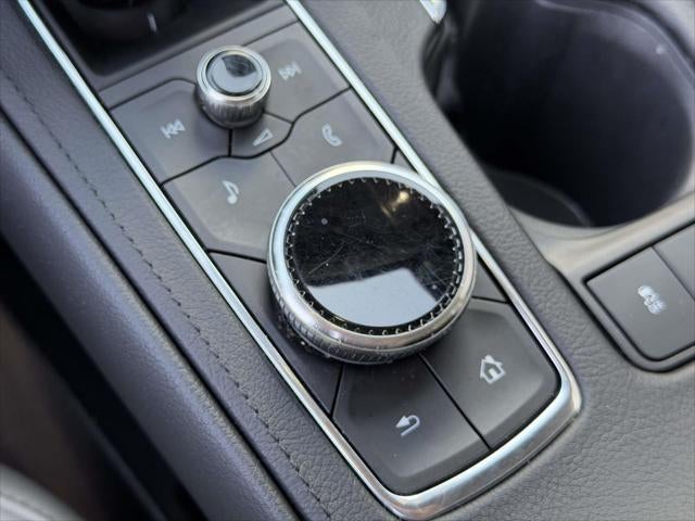 2023 Cadillac XT4 AWD Luxury
