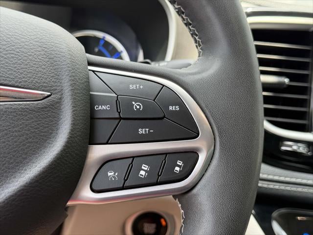 2022 Chrysler Pacifica Hybrid Touring L
