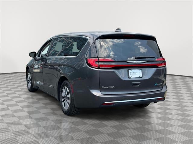 2022 Chrysler Pacifica Hybrid Touring L