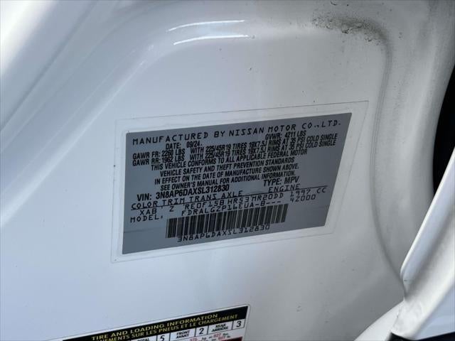 2025 Nissan Kicks SR