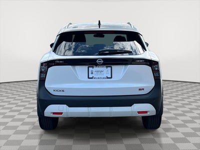 2025 Nissan Kicks SR