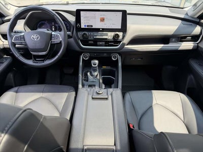 2025 Toyota Grand Highlander XLE