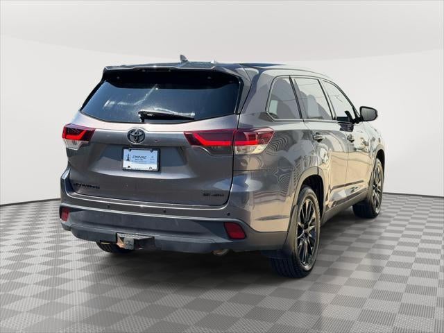 2019 Toyota Highlander SE