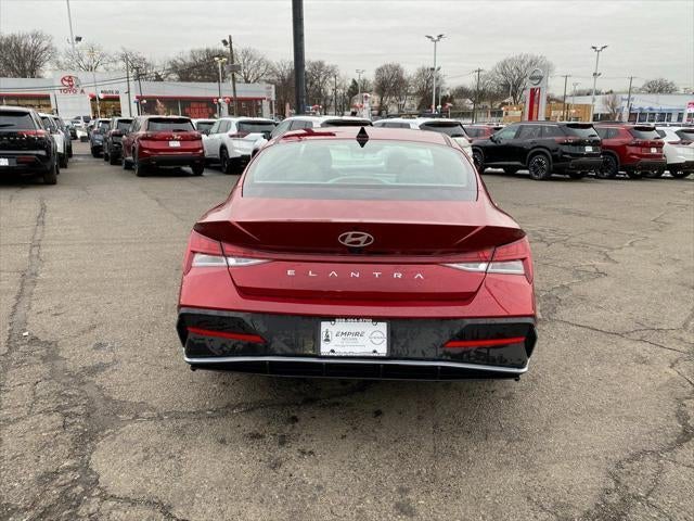 2025 Hyundai Elantra SEL Convenience