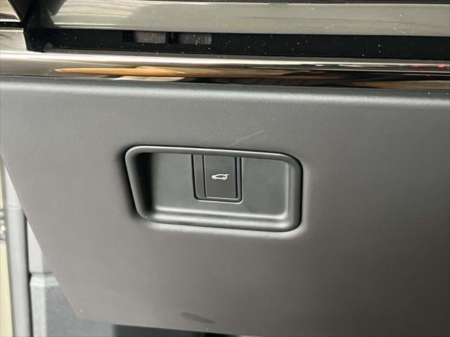 2024 Land Rover Range Rover Sport SV Edition One Carbon Bronze