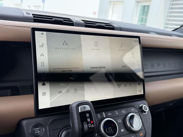 2026 Land Rover Defender X-Dynamic SE