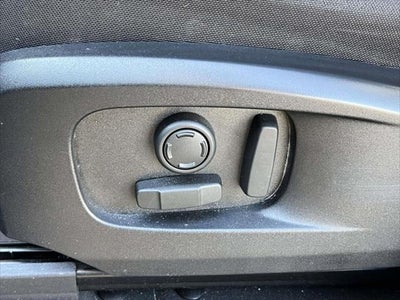 2025 Land Rover Defender S