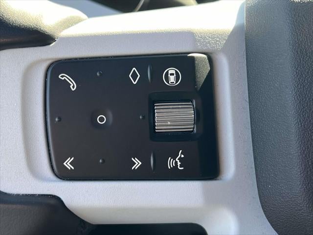 2025 Land Rover Defender S