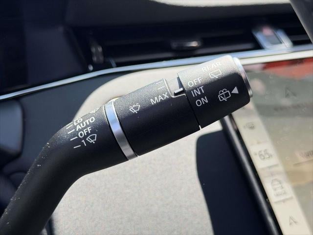 2025 Land Rover Range Rover Evoque Dynamic SE