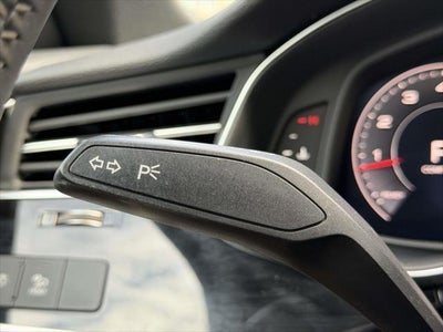 2019 Audi Q8 Premium Plus
