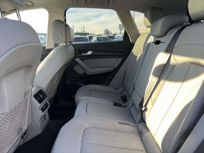 2022 Audi Q5 S line Premium
