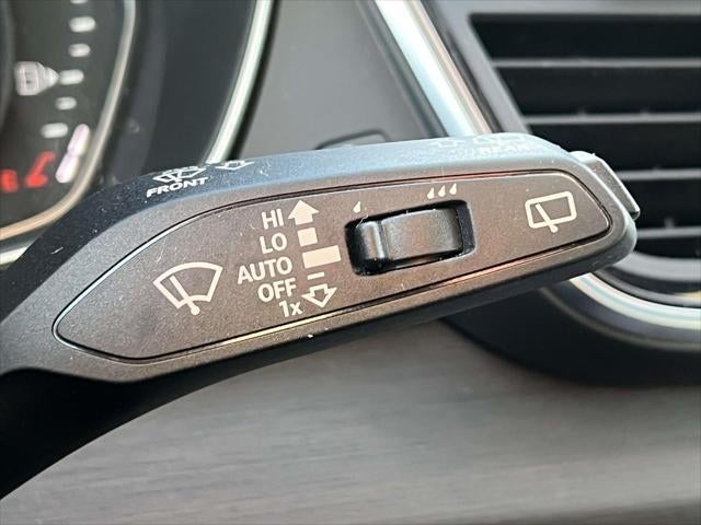 2022 Audi Q5 S line Premium