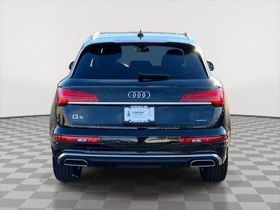 2022 Audi Q5 S line Premium